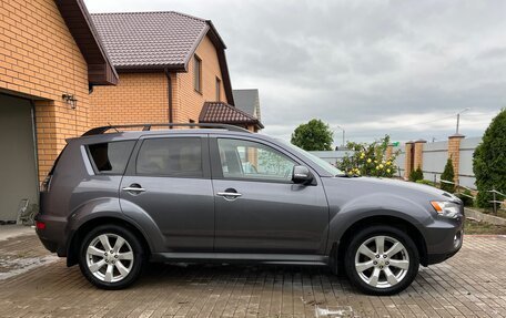 Mitsubishi Outlander III рестайлинг 3, 2011 год, 1 350 000 рублей, 3 фотография