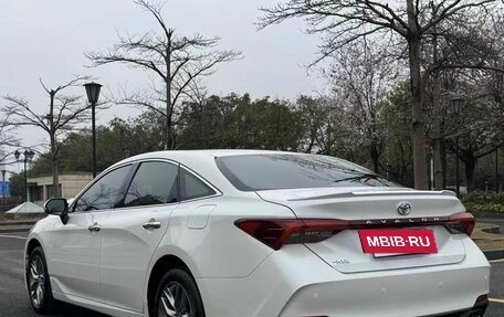 Toyota Avalon, 2021 год, 3 490 000 рублей, 2 фотография