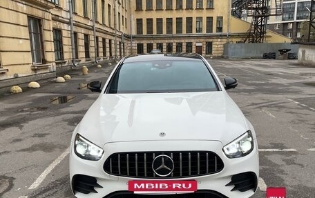 Mercedes-Benz E-Класс, 2020 год, 4 800 000 рублей, 2 фотография
