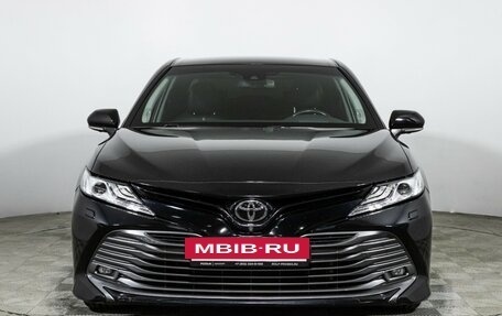 Toyota Camry, 2020 год, 3 450 000 рублей, 2 фотография