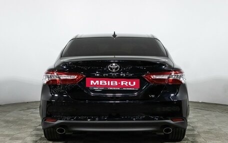 Toyota Camry, 2020 год, 3 450 000 рублей, 6 фотография
