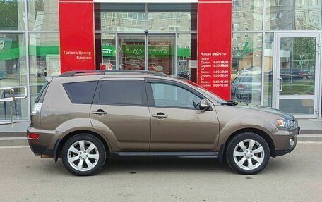 Mitsubishi Outlander III рестайлинг 3, 2012 год, 1 525 000 рублей, 4 фотография