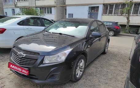 Chevrolet Cruze II, 2013 год, 695 000 рублей, 2 фотография