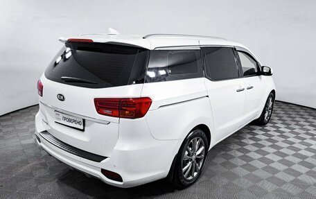 KIA Carnival III, 2019 год, 2 736 800 рублей, 5 фотография