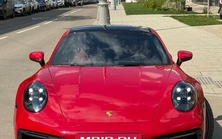 Porsche 911, 2022 год, 18 900 000 рублей, 6 фотография