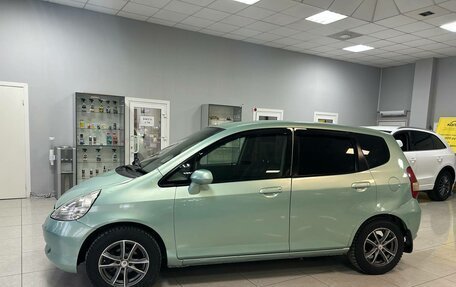 Honda Fit III, 2001 год, 388 000 рублей, 2 фотография