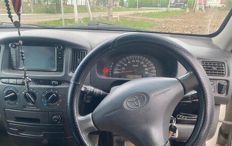 Toyota Probox I, 2013 год, 550 000 рублей, 1 фотография