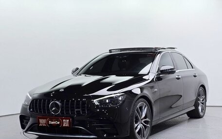 Mercedes-Benz E-Класс, 2022 год, 4 400 000 рублей, 1 фотография