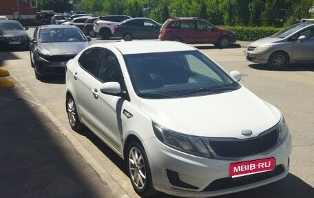 KIA Rio III рестайлинг, 2013 год, 900 000 рублей, 1 фотография
