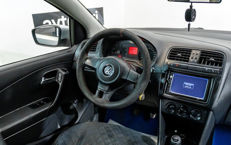 Volkswagen Polo VI (EU Market), 2011 год, 420 000 рублей, 10 фотография