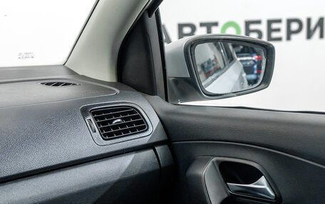Volkswagen Polo VI (EU Market), 2011 год, 420 000 рублей, 12 фотография