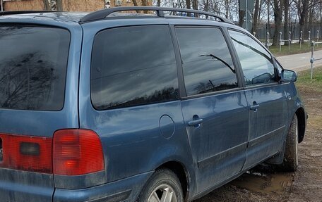 Volkswagen Sharan I рестайлинг, 2004 год, 410 000 рублей, 3 фотография