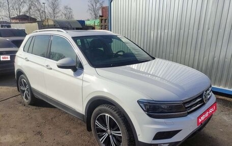 Volkswagen Tiguan II, 2018 год, 3 017 000 рублей, 2 фотография