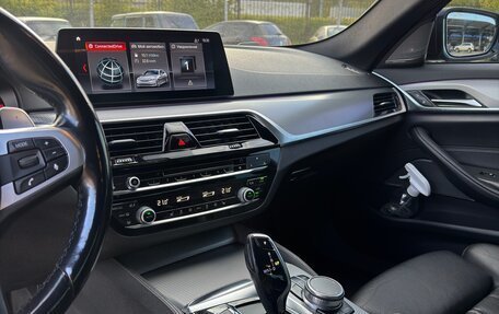 BMW 5 серия, 2018 год, 2 790 000 рублей, 14 фотография
