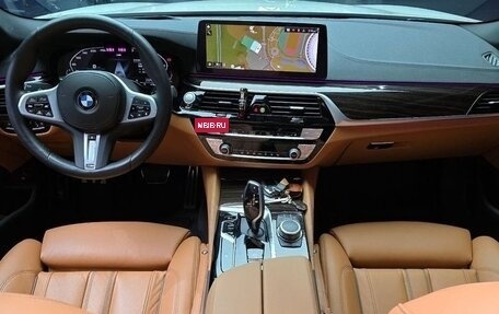 BMW 5 серия, 2022 год, 3 290 000 рублей, 8 фотография