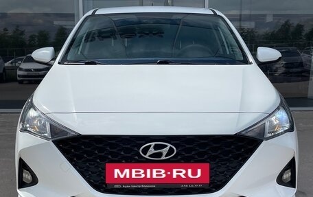 Hyundai Solaris II рестайлинг, 2020 год, 1 550 000 рублей, 2 фотография