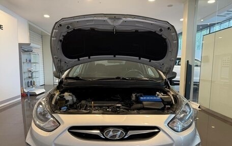 Hyundai Solaris II рестайлинг, 2013 год, 700 000 рублей, 6 фотография