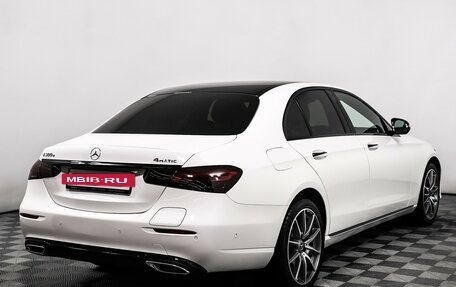 Mercedes-Benz E-Класс, 2022 год, 6 450 000 рублей, 5 фотография