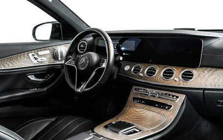 Mercedes-Benz E-Класс, 2022 год, 6 450 000 рублей, 9 фотография