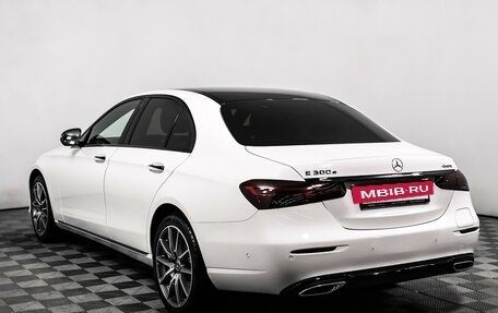 Mercedes-Benz E-Класс, 2022 год, 6 450 000 рублей, 7 фотография