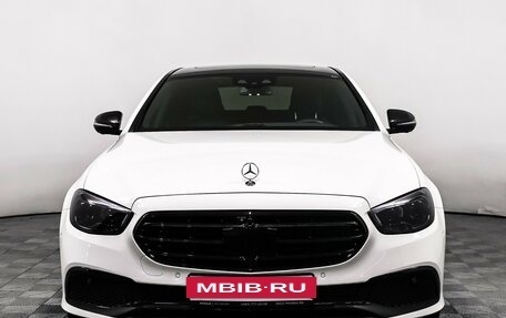 Mercedes-Benz E-Класс, 2022 год, 6 450 000 рублей, 2 фотография