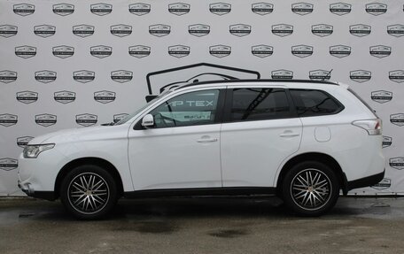 Mitsubishi Outlander III рестайлинг 3, 2013 год, 1 640 000 рублей, 10 фотография