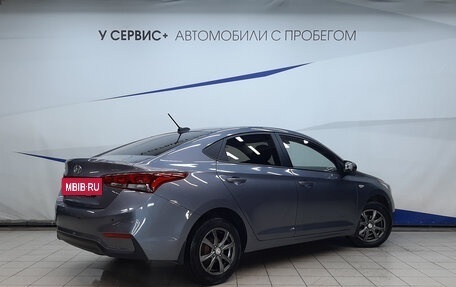 Hyundai Solaris II рестайлинг, 2017 год, 992 000 рублей, 3 фотография