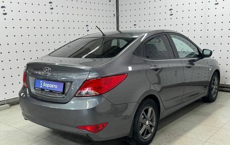 Hyundai Solaris II рестайлинг, 2015 год, 1 030 000 рублей, 5 фотография