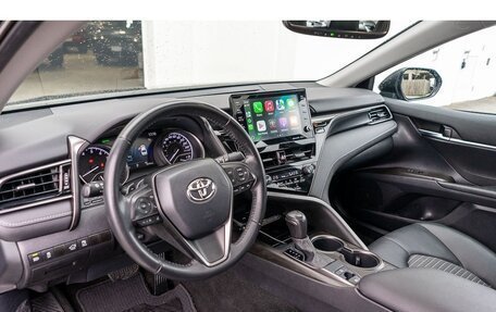 Toyota Camry, 2022 год, 2 750 000 рублей, 9 фотография