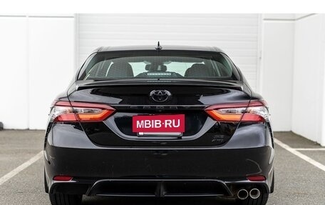 Toyota Camry, 2022 год, 2 750 000 рублей, 7 фотография