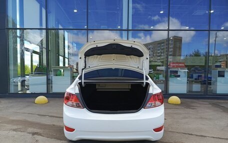 Hyundai Solaris II рестайлинг, 2013 год, 830 000 рублей, 10 фотография
