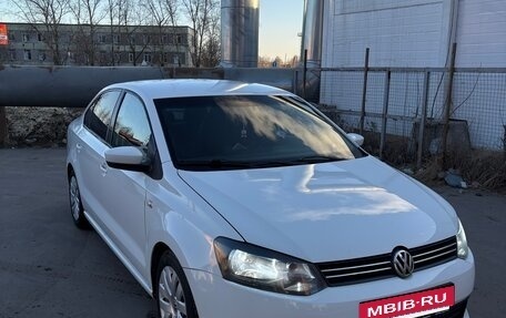 Volkswagen Polo VI (EU Market), 2014 год, 800 000 рублей, 5 фотография