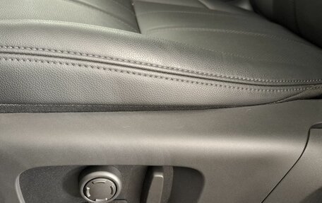 Land Rover Range Rover Evoque II, 2024 год, 7 700 000 рублей, 12 фотография