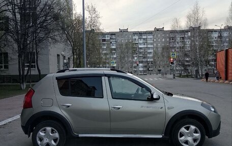 Renault Sandero I, 2014 год, 640 000 рублей, 4 фотография