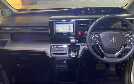 Honda Stepwgn IV, 2019 год, 1 720 000 рублей, 9 фотография