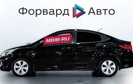 Hyundai Solaris II рестайлинг, 2011 год, 700 000 рублей, 4 фотография