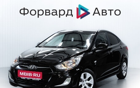 Hyundai Solaris II рестайлинг, 2011 год, 700 000 рублей, 3 фотография