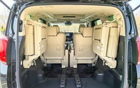 Toyota Alphard III, 2021 год, 9 802 994 рублей, 8 фотография