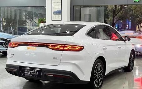 BYD Qin, 2024 год, 2 128 258 рублей, 4 фотография