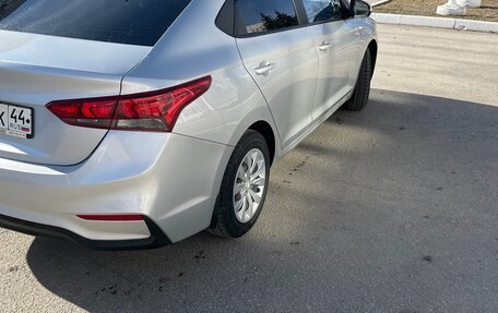 Hyundai Solaris II рестайлинг, 2017 год, 1 000 080 рублей, 5 фотография