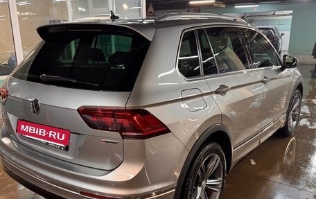 Volkswagen Tiguan II, 2019 год, 3 600 000 рублей, 4 фотография
