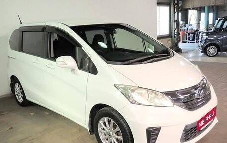 Honda Freed I, 2015 год, 915 000 рублей, 2 фотография