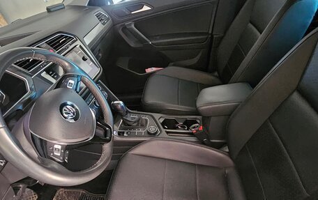 Volkswagen Tiguan II, 2020 год, 2 984 000 рублей, 5 фотография