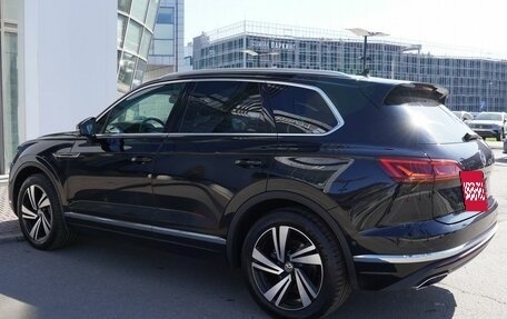 Volkswagen Touareg III, 2020 год, 5 950 000 рублей, 6 фотография