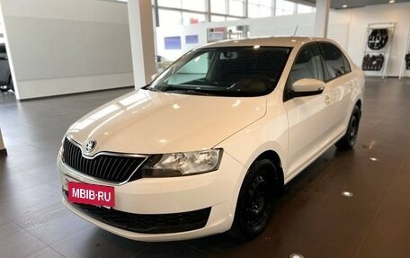 Skoda Rapid I, 2018 год, 1 040 000 рублей, 7 фотография