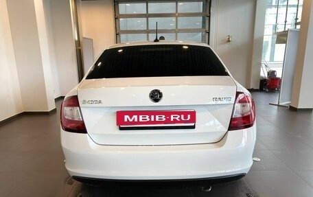 Skoda Rapid I, 2018 год, 1 040 000 рублей, 4 фотография