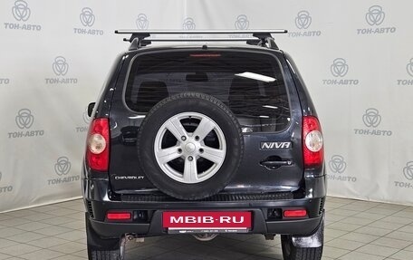 Chevrolet Niva I рестайлинг, 2015 год, 710 000 рублей, 6 фотография