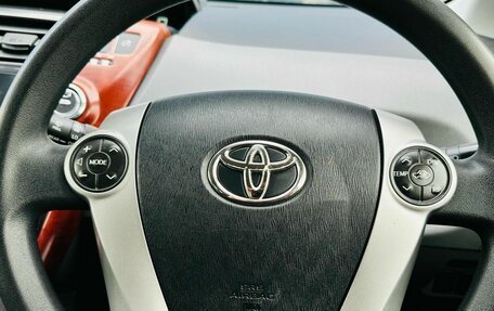 Toyota Prius Alpha I (ZVW40/41), 2012 год, 1 630 000 рублей, 4 фотография