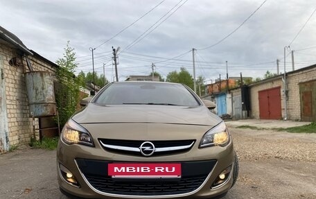 Opel Astra J, 2012 год, 1 050 000 рублей, 3 фотография