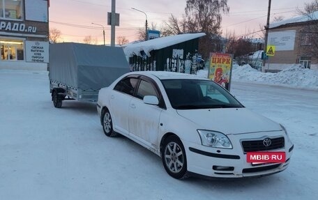 Toyota Avensis III рестайлинг, 2004 год, 670 000 рублей, 5 фотография
